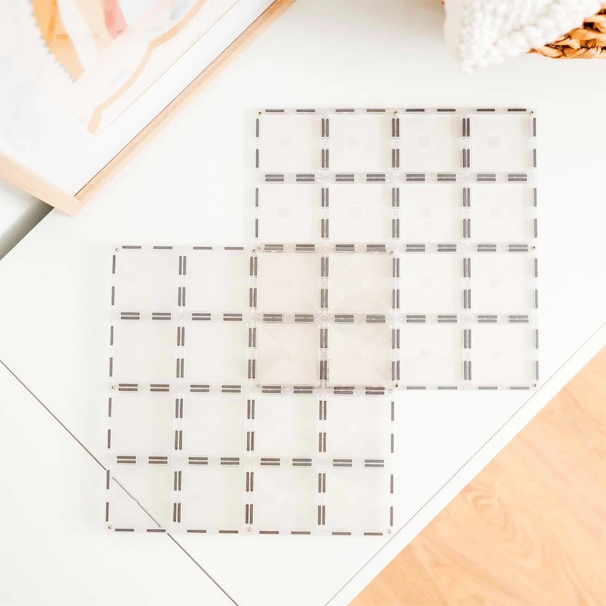 Connetix Clear Base Plate Pack (2 pc) Connetix Clear Base Plate Pack (2 Pc) -Toys And Tale Store 42 009bdfd9 5de5 4965 aff0 c403d7253177