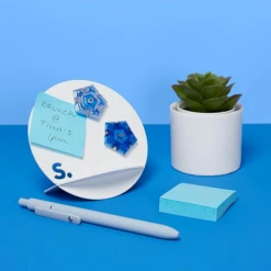 Speks Round Show Off Stand - White